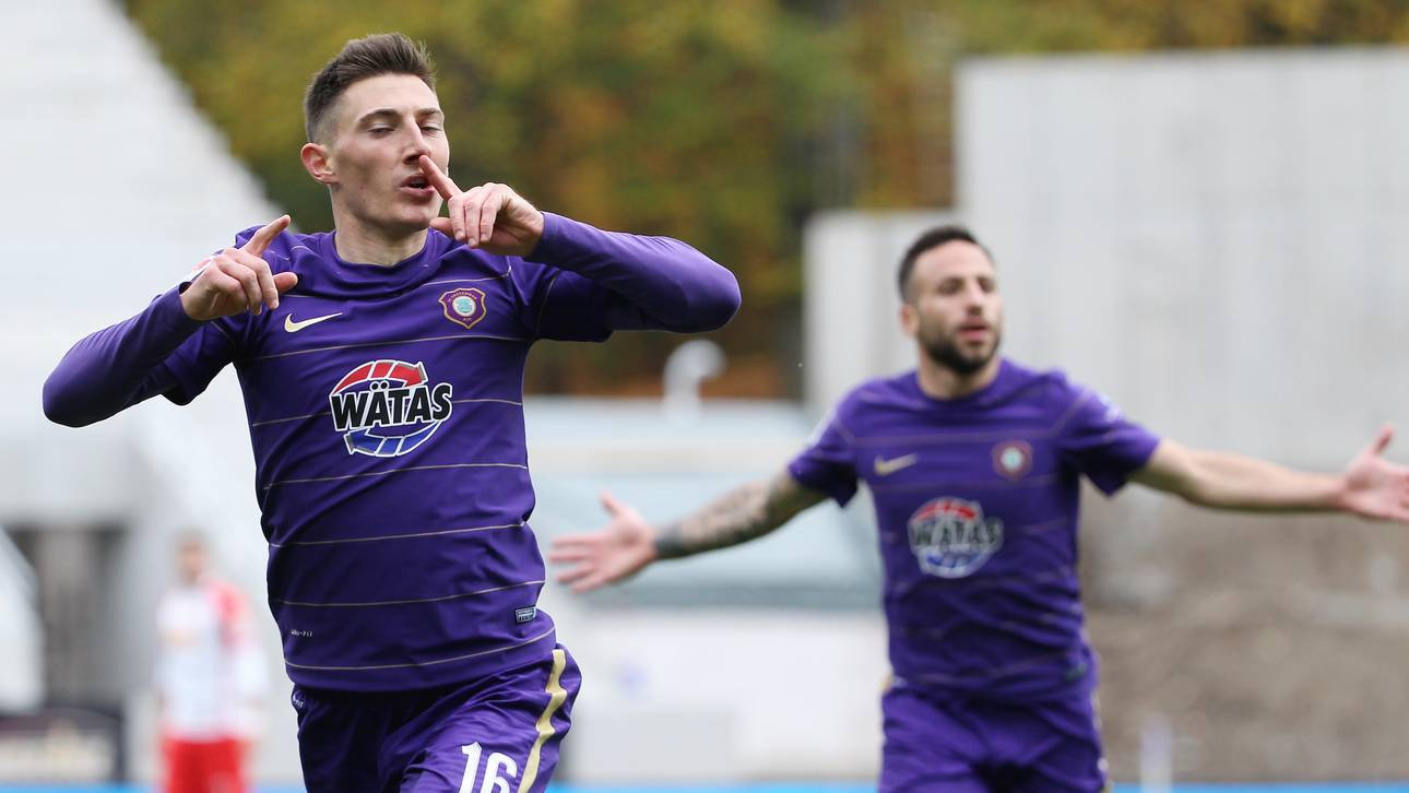 Frust-Rot, aber Aue siegt zu zehnt