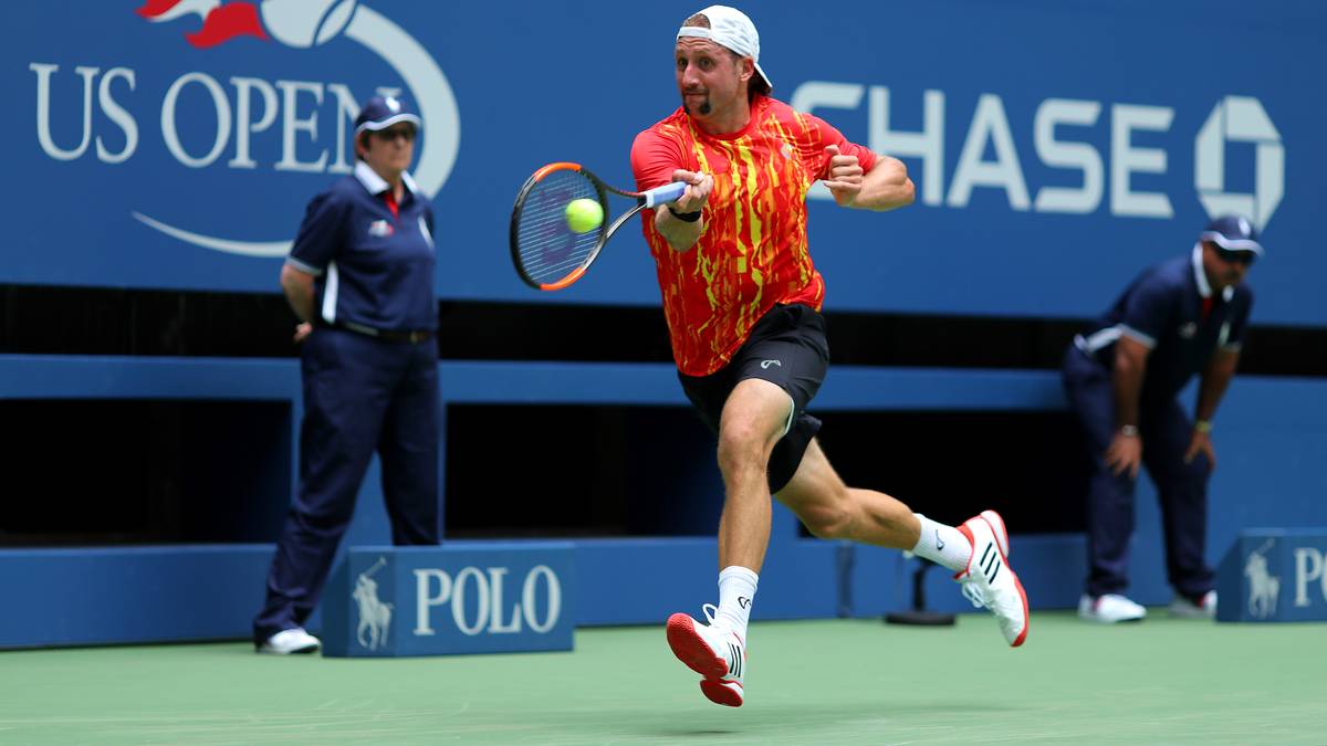 Sandgrens bestes Ergebnis bei einem Major-Turnier war die Erstrundenteilnahme in New York im Vorjahr, wo ihm der Kroate Marin Cilic eine Lehrstunde verpasste. Bei den Australian Open hatte der 26-Jährige vor diesem Jahr noch nicht einmal die Qualifikation fürs Hauptfeld geschafft