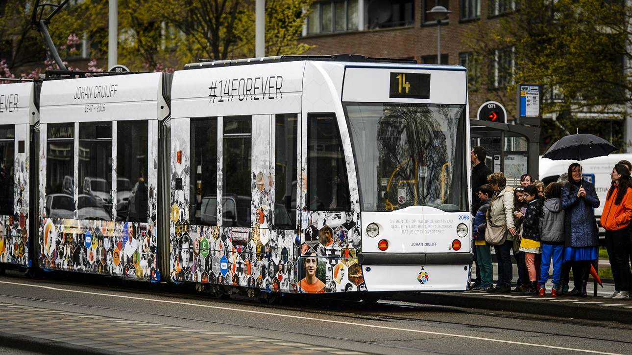 Straßenbahn-Linie zu Cruyffs Gedenken