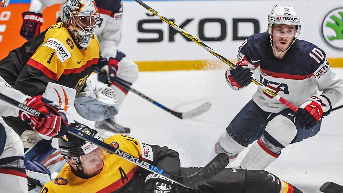 Der 33-Jährige leitet so immer wieder die Angriffe ein und gehört auch in Überzahl zu den Stützen. Der "Iceman" bestreitet bereits seine sechste WM und demonstrierte seine Schussstärke beim Tor gegen die USA