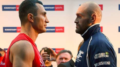 Wladimir Klitschko und sein Herausforderer Tyson Fury sehen sich beim offiziellen Wiegen in die Augen