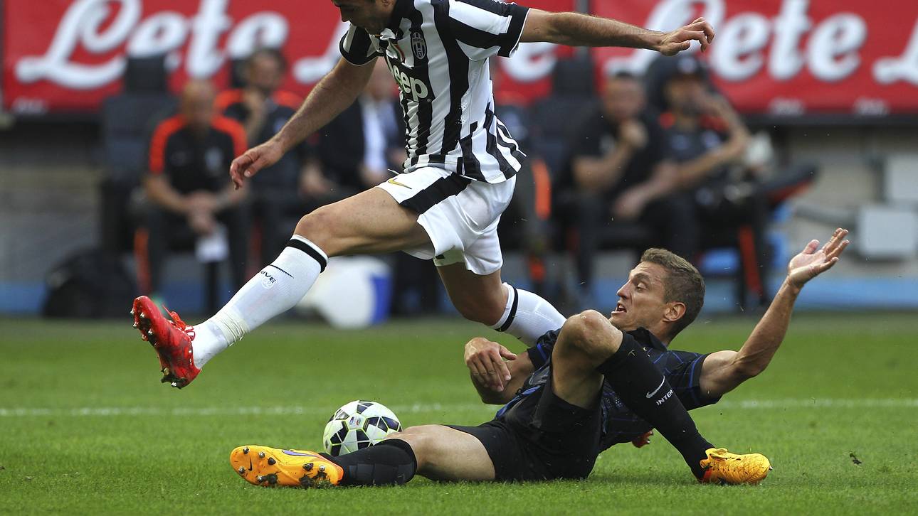 Abwehr-Ass Vidic beendet Karriere