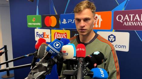 Joshua Kimmich hebt die Reaktion der Bayern nach dem zwischenzeitlichen 2:5-Rückstand positiv hervor und versprüht Optimismus für das Rückspiel.