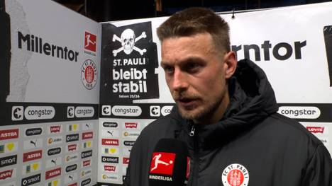 Michael Olise trifft bei Bayerns Auswärtsspiel gegen den FC St. Pauli. Bei seinem Jubel zieht der Flügelspieler den Unmut der heimischen Fans auf sich. 