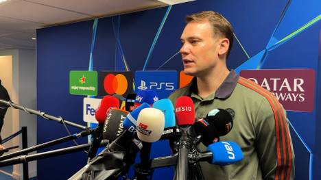Nach dem Halbfinal-Hinspiel der Champions League gegen Paris Saint-Germain äußern sich Manuel Neuer und Max Eberl kritisch zum gegebenen Handelfmeter gegen den FC Bayern München.