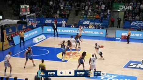 Die BBL-Highlights der Basketball-Partie SKYLINERS Frankfurt - ROSTOCK SEAWOLVES im Video. 