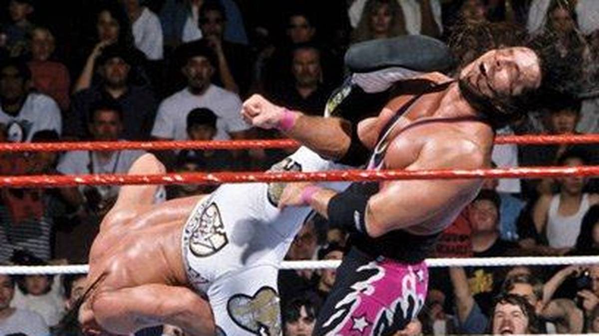 WRESTLEMANIA XII: SHAWN MICHAELS besiegt BRET HART. 1996 folgte eine erneute Wachablösung an der WWF-Spitze, der aufstrebende "Heartbreak Kid" rang Hart in einem über 60-minütigen "Iron Man Match" nieder und krönte sich erstmals zum Champion