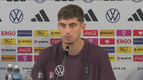 Auf der Pressekonferenz vor den Länderspielen des DFB-Teams gegen Japan und Frankreich spricht Kai Havertz über die Stürmerposition.
