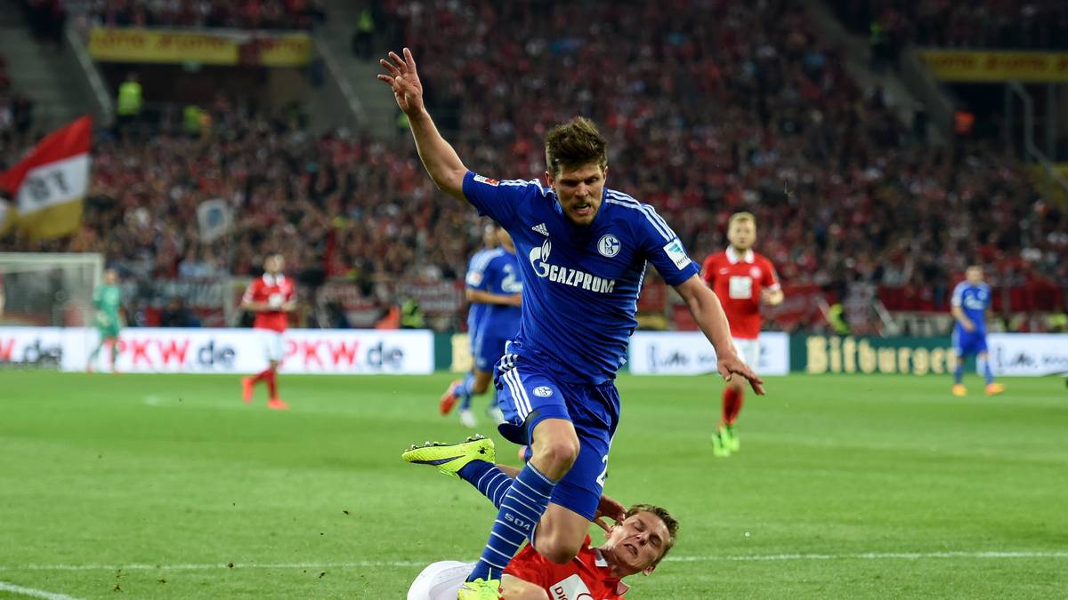 Klaas-Jan Huntelaar steckt weiter in der Krise. Zuletzt trifft der Stürmer im Hinspiel gegen Mainz. Seit jenem Dreierpack ist der Niederläder erfolglos