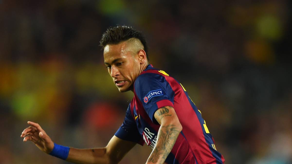 Stürmerstar und Stilikone: Neymar vom FC Barcelona sorgt nicht nur durch spektakuläre Tricks und schöne Tore für Aufsehen, sondern auch abseits des Platzes mit seinen Frisuren. SPORT1 zeigt die verrückten Haarschnitte des brasilianischen Nationalspielers
