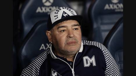 Diego Maradona muss weiterhin im Krankenhaus bleiben. Das argentinische Fußball-Idol leidet offenbar an Entzugserscheinungen.