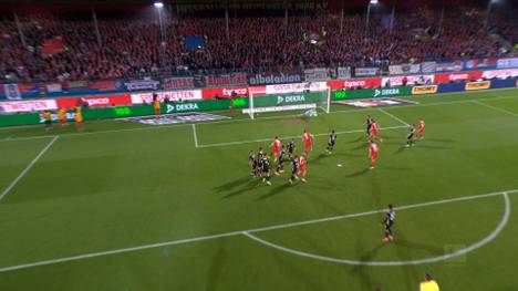 Im Vorfeld war Heidenheim gegen Elversberg als "El Dorfico" verspottet worden. Doch das Relegations-Hinspiel ist alles andere als ein biederer Provinzkick. Diese Partie bietet jede Menge Spektakel.