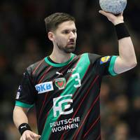 Handball-Nationalspieler Fabian Wiede (29) droht die Heim-EM im Januar aufgrund einer schweren Verletzung zu verpassen.
