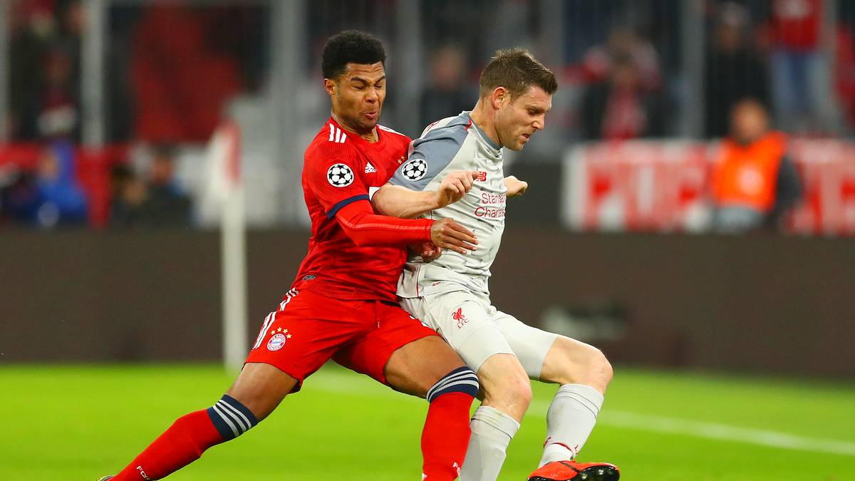 JAMES MILNER (bis 87.): Steht etwas überraschend statt Fabinho in der Startelf. Nach Hendersons Auswechslung Kapitän und eifrig im Zweikampf, treibt an, ist aber im Passspiel zu ungenau. Dreht in der zweiten Halbzeit auf und bereitet per punktgenauer Ecke das 2:1 vor. Rechtfertigt das Vertrauen von Jürgen Klopp. SPORT1-Note: 2,5