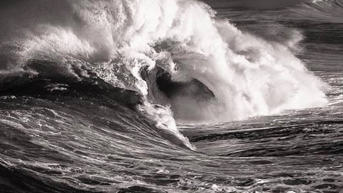 Doch auch wenn es noch so atemberaubend aussieht  - "Die Welle ist immer der stärkere", sagt Sebastian Steudtner.