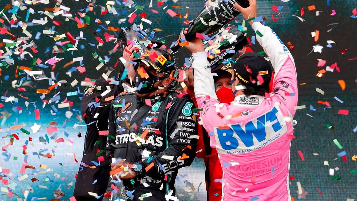 2020: Am 15. November ist es soweit. Beim Türkei-GP feiert Hamilton drei Rennen vor Saisonende seinen siebten WM-Titel und zieht mit F1-Ikone Schumacher gleich. Unter schwierigen Bedingungen behält der 35-Jährige die Nerven und siegt trotz Startplatz 6. Es ist sein zehnter Saisonsieg im 14. Rennen