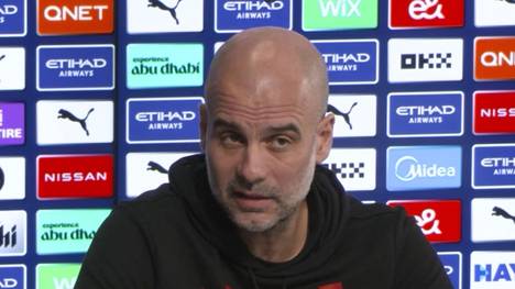 Nach dem Sieg gegen Arsenal steht Manchester City wieder an der Tabellenspitze. Die Gunners haben allerdings noch ein Spiel zu absolvieren, warum Pep Guardiola auch noch nicht in Jubelstürmer verfällt.