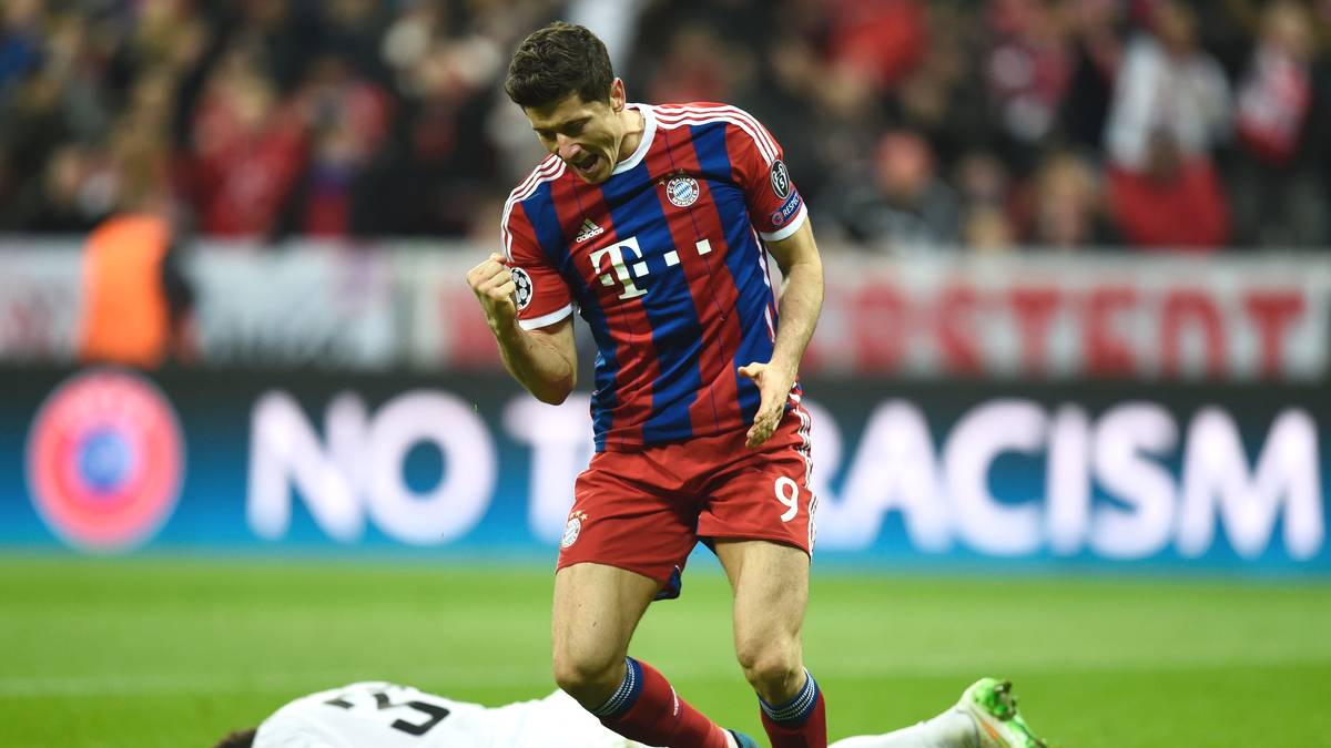 Auch Robert Lewandowski darf nochmal, der Stürmer erzielt das sechste Tor. Mario Götze besorgt schließlich den historischen 7:0-Endstand