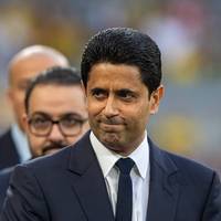 Bei PSG-Boss Nasser Al-Khelaifi sitzt der Frust nach dem Ausscheiden gegen den BVB offenbar tief. Eine Reporter-Frage über die Zukunft von Trainer Luis Enrique verärgert den Katarer.