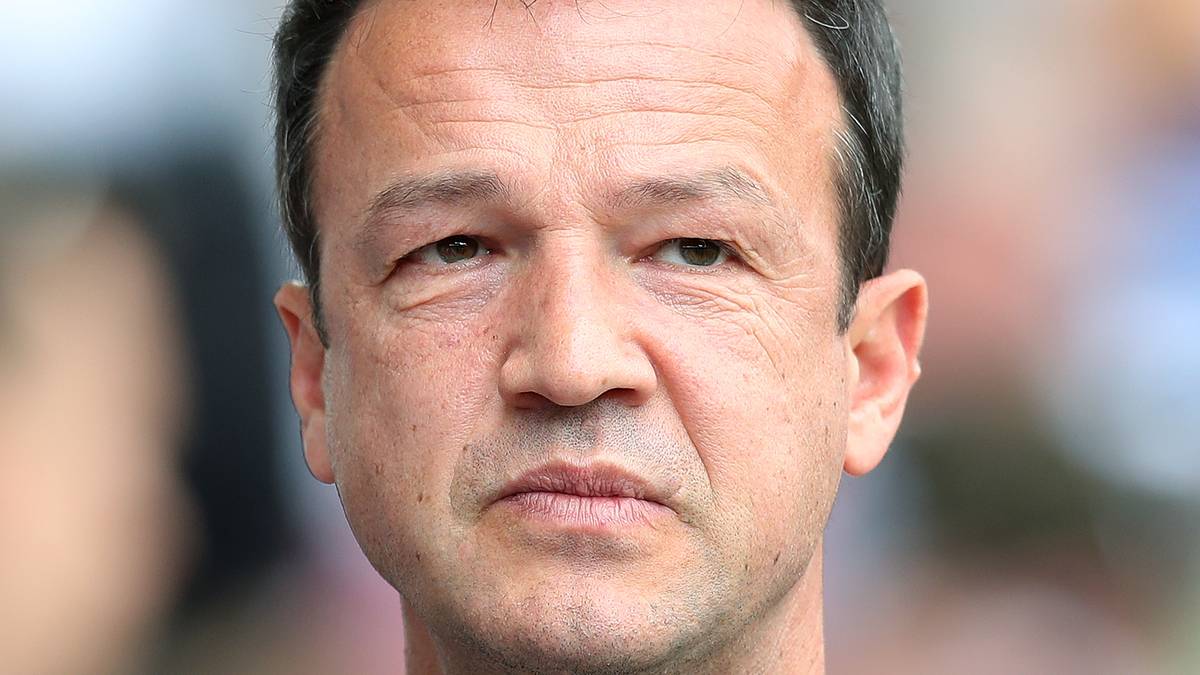 FREDI BOBIC (STURM): War zu Stuttgarter Zeiten eine Seite des magischen VfB-Dreiecks mit Giovane Elber und Krassimir Balakov. Seit dieser Saison leitet er als Vorstand die Geschicke von Eintracht Frankfurt