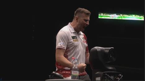 Zwei Deutsche gehen getrennte Wege in der ersten Runde. Florian Hempel zieht mit einem super Comeback in die nächste Runde ein, Lukas Wenig scheidet gegen James Wade aus.