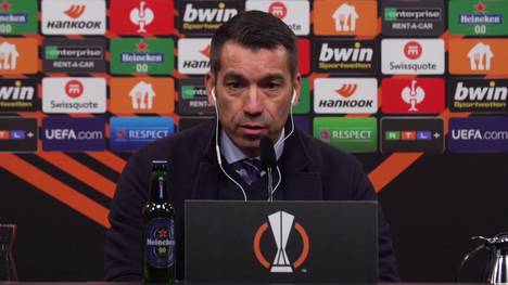 Giovanni van Bronckhorst hat mit seinen Glasgow Rangers und dem 4:2-Sieg bei Borussia Dortmund für eine faustdicke Überraschung gesorgt. Wie, erklärte er nach dem Spiel. 