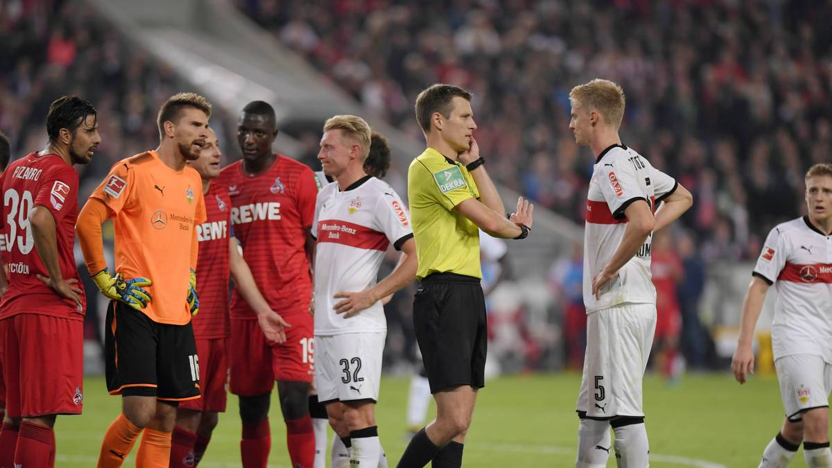8. SPIELTAG: STUTTGART - KÖLN (2:1). Spektakel in der Nachspielzeit. Schiri Cortus pfeift zunächst Elfer für Köln, nimmt die Entscheidung dann nach mehr als drei Minuten und intensiver Beratung zurück. Köln beklagt, dass sich der Video-Assistent überhaupt einschaltet in dieser Szene