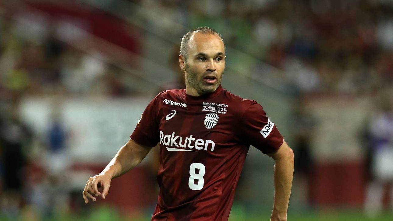 Iniesta gibt Debüt für Vissel Kobe