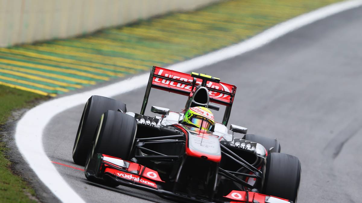 2013: Mercedes muss erstmals für die Lieferung der Mercedes-Motoren bezahlen. Im Mai lässt McLaren die Option verstreichen, den bis Ende 2014 laufenden Vertrag mit Mercedes zu verlängern