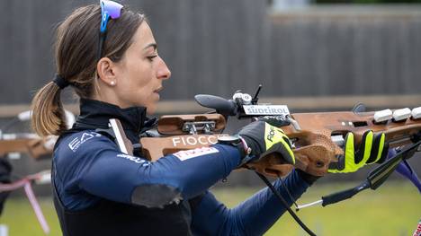 Die Italienerin Lisa Vittozi wird beim Sommer-Biathlon in Dresden dabei sein