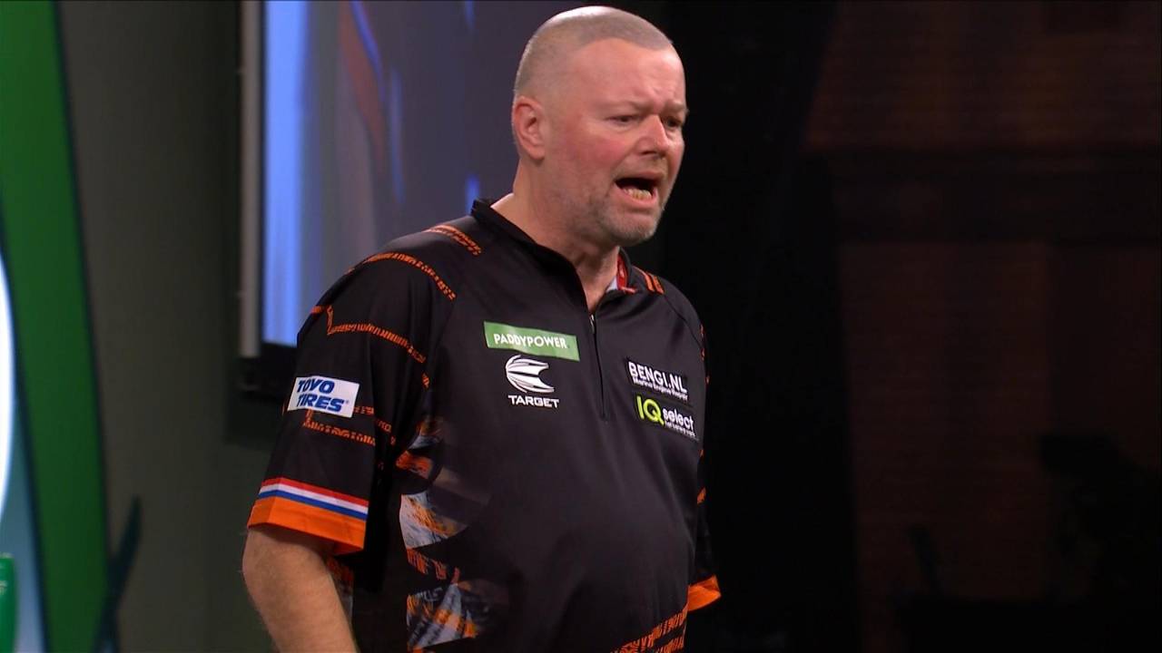 Darts-WM 2024: Raymond van Barneveld gewinnt gegen Jim Williams mit 4:1
