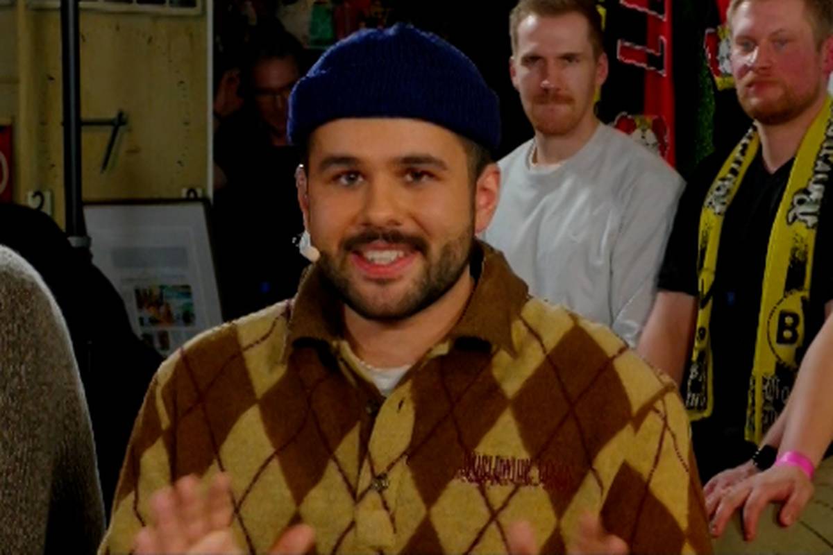 Bald im Kleid? SPORT1-Moderator mit kurioser Wette 