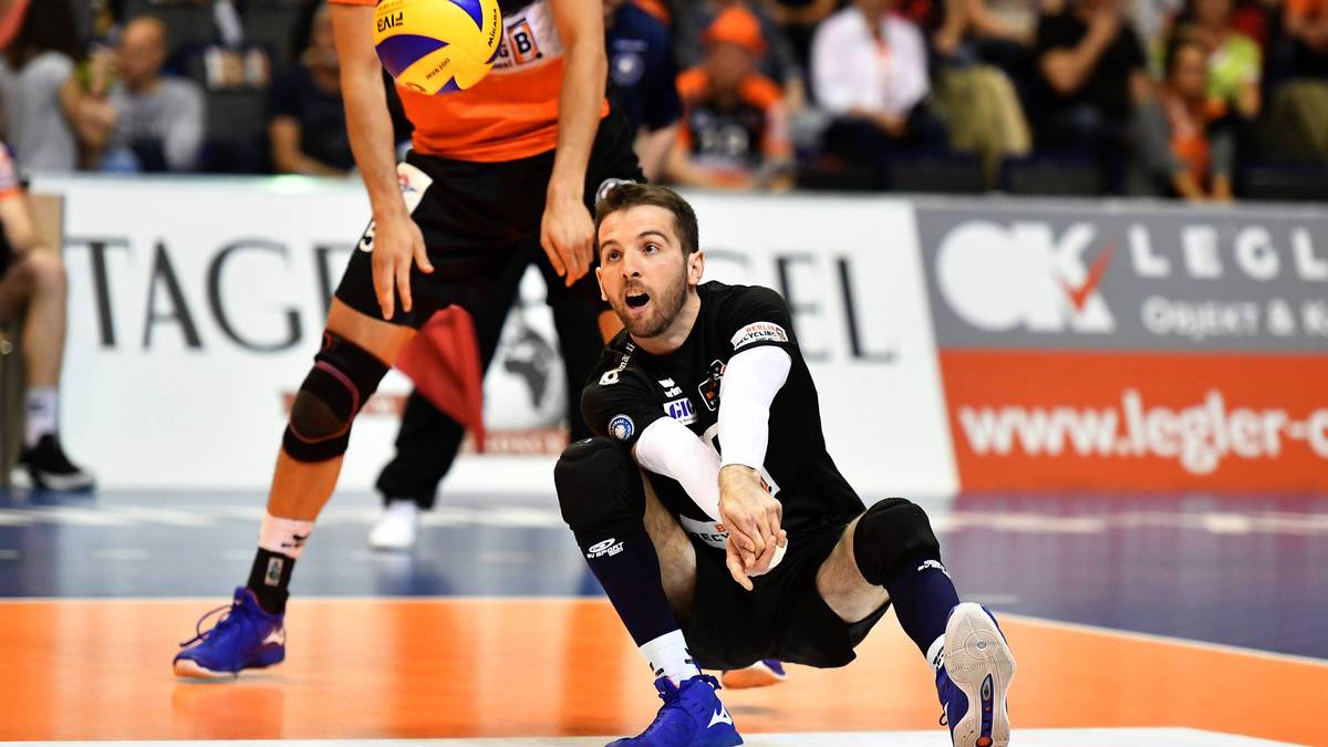 NICOLAS ROSSARD: Der Wunschspieler von Enard ist nicht immer sicher. Rossard zeigte gerade in Spiel drei einige Unsicherheiten und Abspracheprobleme mit den Kollegen in der Abwehr. Vielleicht sollte Enard deshalb Dustin Watten noch einmal eine Chance geben?