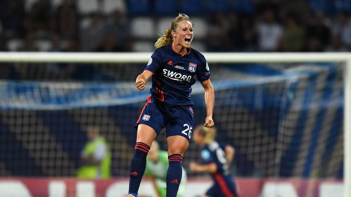 PLATZ 2 - AMANDINE HENRY (Olympique Lyon, 360.000): Die Mittelfeldspielerin aus Frankreich gewann mit Lyon 2011, 2012, 2016 und 2018 die Champions League