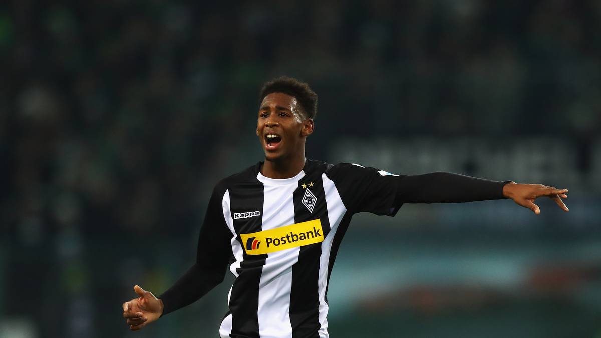 Als Ersatz für Jannik Vestergaard sucht Gladbach aktuell noch nach einem neuen Innenverteidiger. Gut möglich, dass dieser Abwehrspieler aber gar nicht so neu ist - denn Reece Oxford könnte erneut am Borussia-Park aufschlagen. Der 19-Jährige von West Ham war bereits in der vergangenen Saison ausgeliehen - und könnte nun fest wechseln