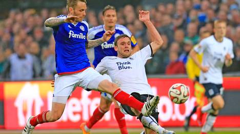 Holstein Kiel v 1860 Muenchen - 2. Bundesliga Playoff First Leg