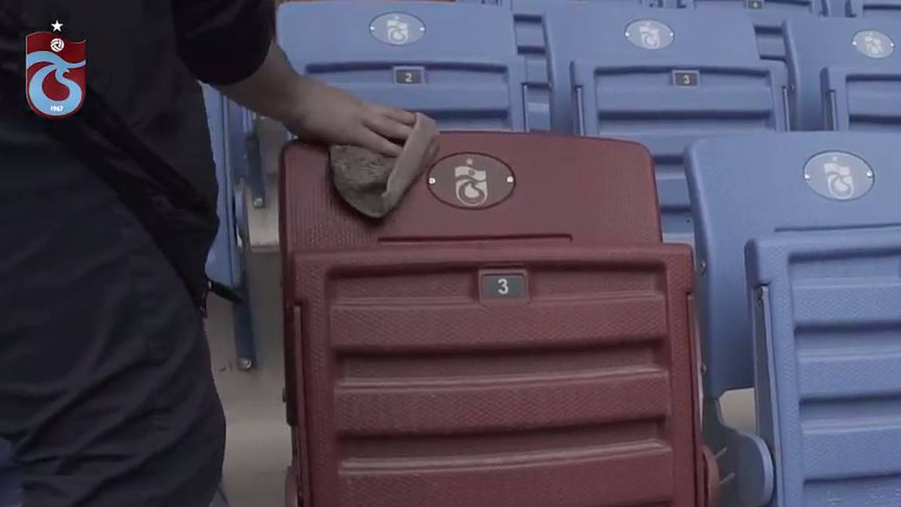 Irre Strafe: Fan putzt 10.000 Sitze