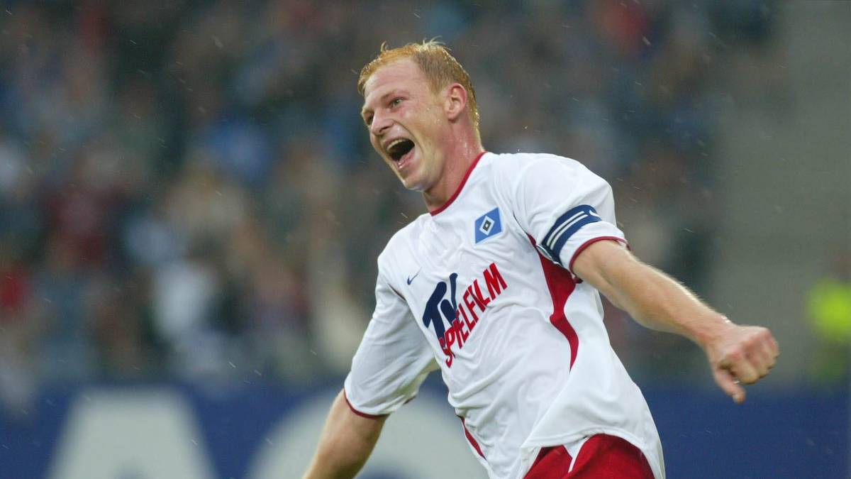 JÖRG ALBERTZ: Ebenfalls für Shanghai Shenhua spielte der ehemalige Hamburger - und das überaus erfolgreich, schließlich wurde Albertz 2003 in China zum Fußballer des Jahres gewählt