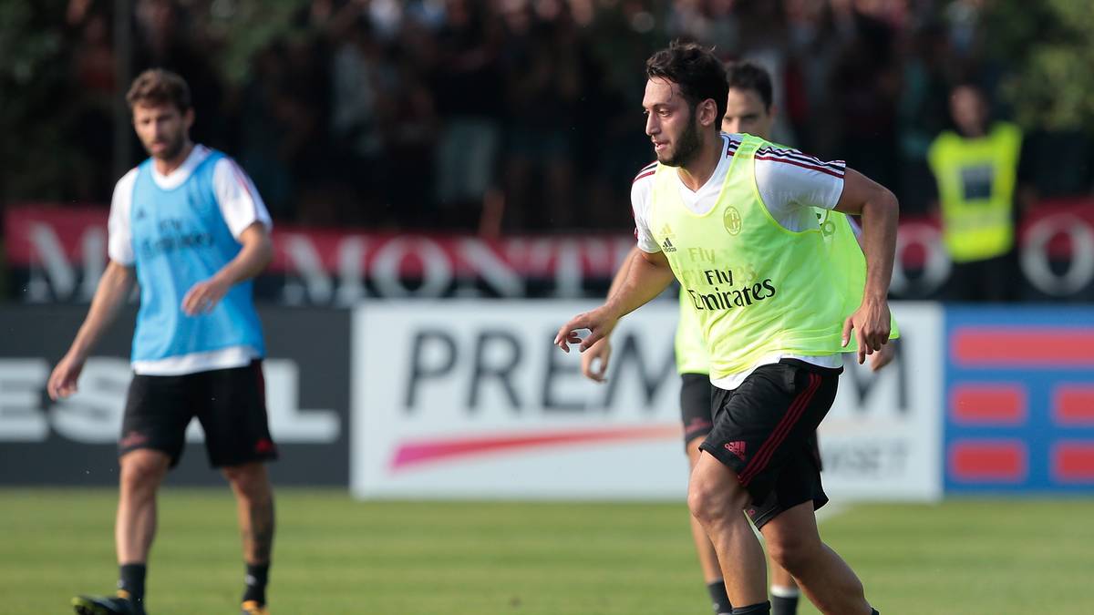WAS MUSS PASSIEREN? Mit Hakan Calhanoglu, Ömer Toprak und möglicherweise Kampl büßt Leverkusen im defensiven Mittelfeld und in der Abwehr Qualität ein. Fraglich, ob Rückkehrer Kohr ausreicht, um diese Lücke zu schließen