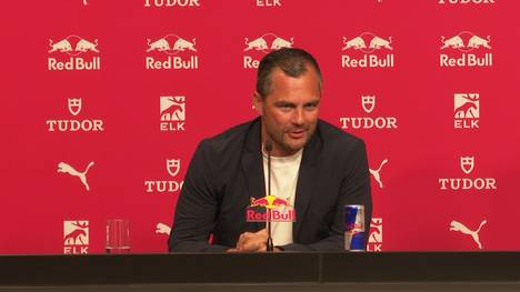 Marcel Schäfer, Geschäftsführer Sport bei RB Leipzig, äußert sich zu Jürgen Klopps bevorstehender neuer Rolle als Bundestrainer. Schon beim berühmten "Noch"-Zitat sei die Geschichte losgegangen.