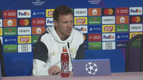 Julian Nagelsmann stellt sich vor seine Spieler, da seine Spieler oftmals zu schlecht wegkommen in der Berichterstattung.