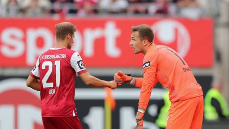 1. FC Kaiserslautern v Karlsruher SC - 3. Liga