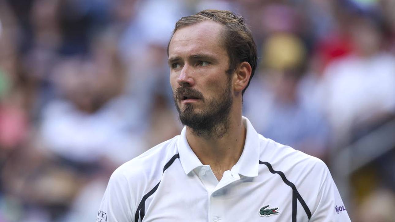 Eklat! Medvedev gegen Djokovic disqualifiziert