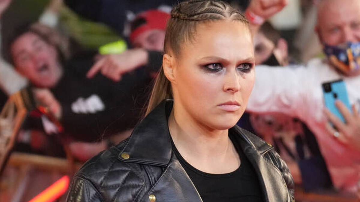Rousey überrascht beim WWE-Rivalen