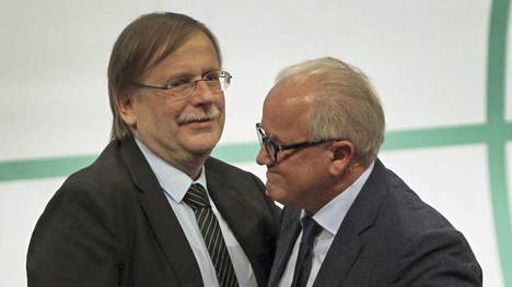 Fritz Keller (r.) und Rainer Koch wollen Lockerung im Amateurfußball