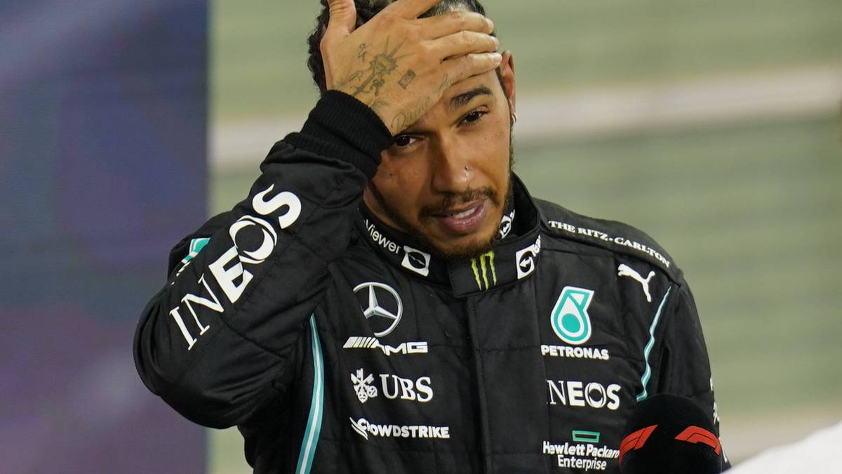 Lewis Hamilton ist wieder da. Nach seiner Auszeit trat der Brite erstmals wieder für Mercedes in der Öffentlichkeit auf.