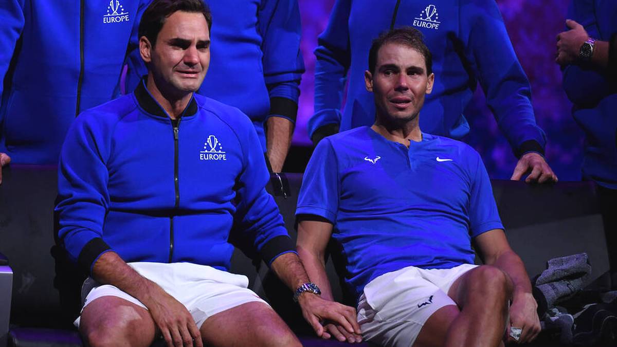 Beim letzten Match von Roger Federer (l.) sind er und Rafael Nadal in Tränen aufgelöst