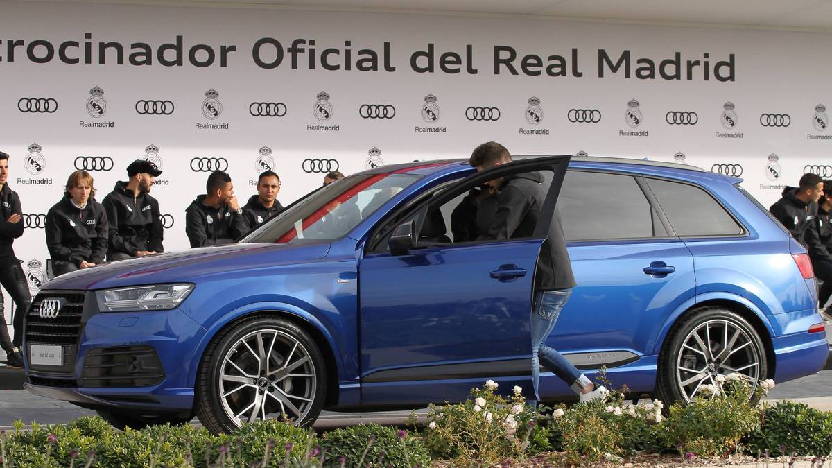 Luca Zidane - Audi Q7 Sport 3.0 TDI, Navarrablau,  272 PS, Beschleunigung 0-100 km/h in 6,1 s  