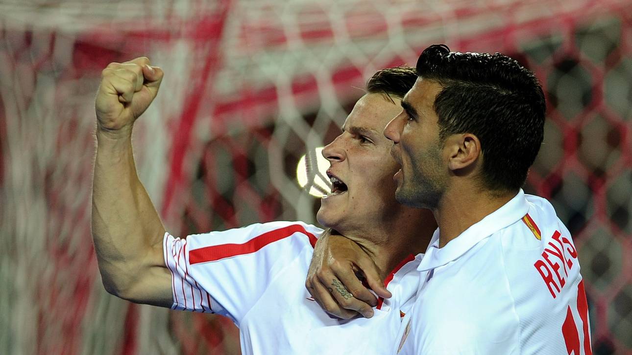 Sevilla mit einem Bein im Finale