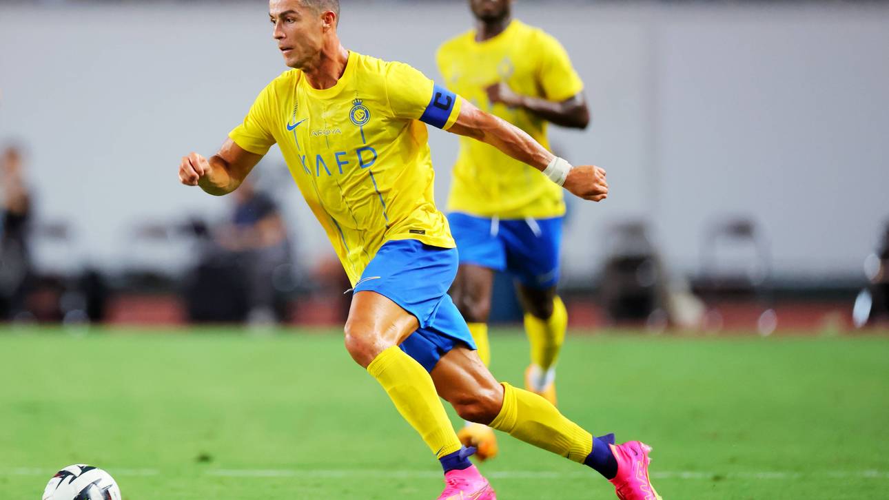 Die kostenlose TV-App sport1TV zeigt die Stars Cristiano Ronaldo und Neymar in der AFC Champions League und den Trendsport Padel live